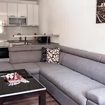 Check In 3* Stolac