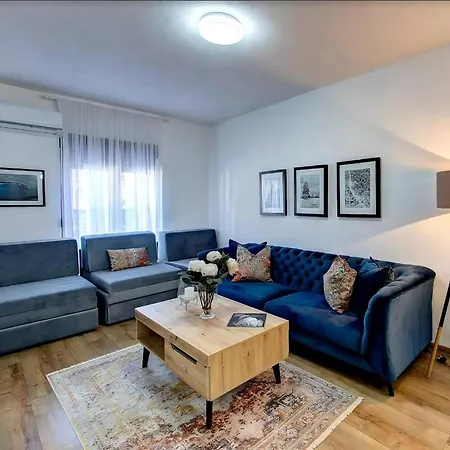 Check In 3* Stolac