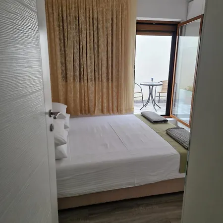 Check In Guest house